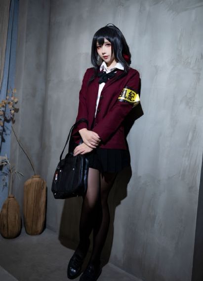 谨慎成为魔法少女