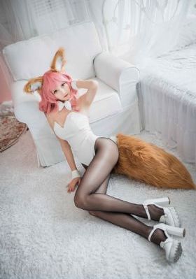 商务旅行戴绿帽子的女老板