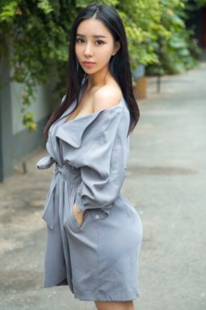 校长办公室里狂肉校花视频