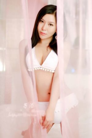 亚洲狼人干练合区在线观看