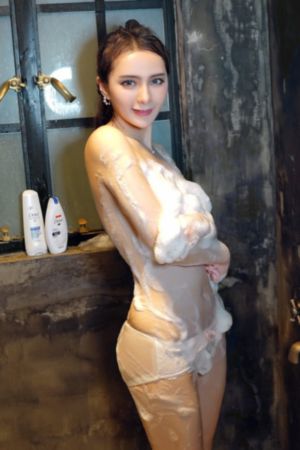 两女一杯电影