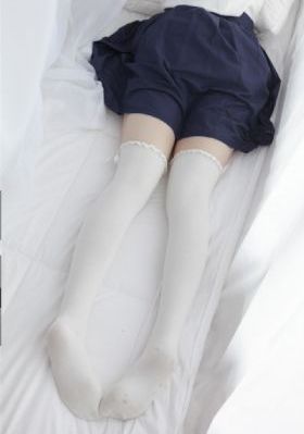 她唇之下免费观看