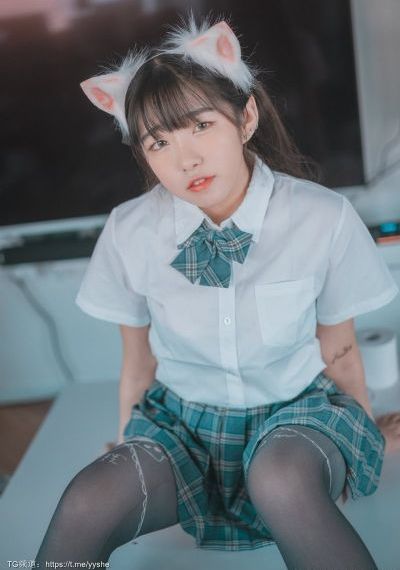 善良的美女秘书